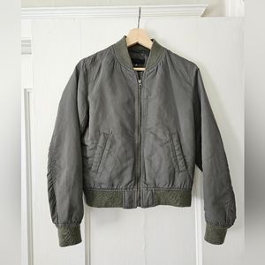 🚫SOLD Uniqlo Bomber Jacket Olive Green XS